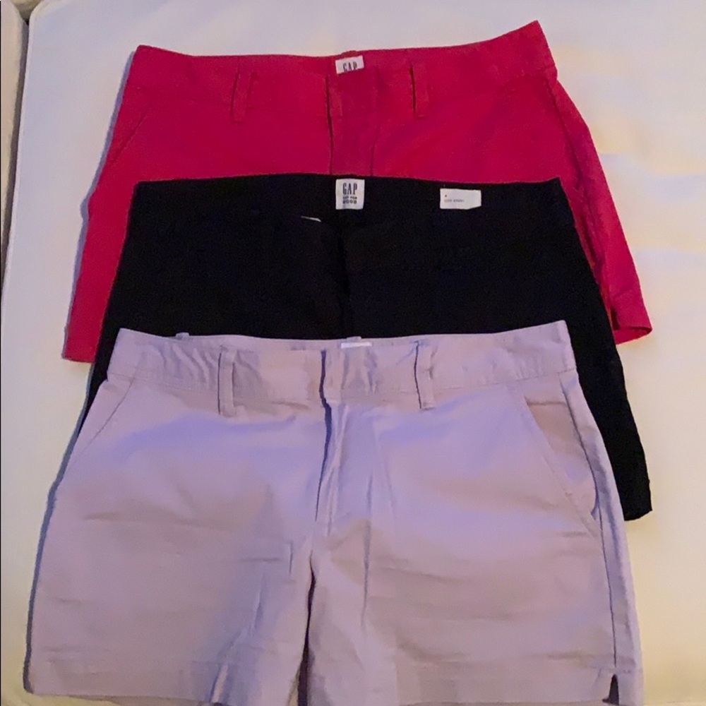 Gap city shirt. Chino. Bundle of 3 pairs
